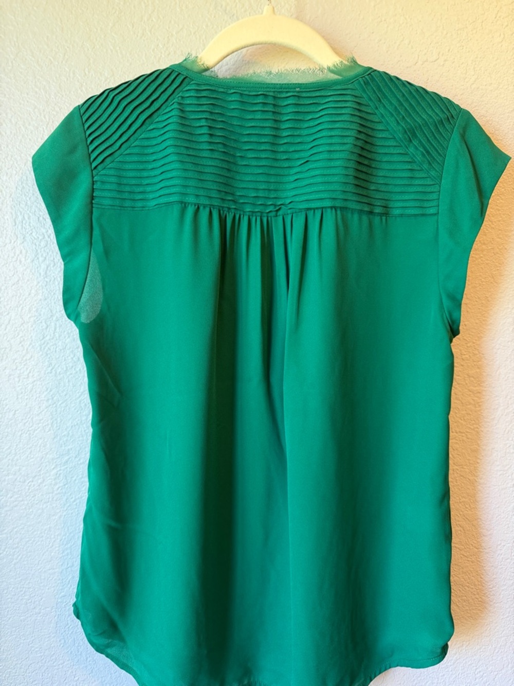 Daniel Rainn Bernal Split Neck Blouse, Like New, Small Petite - Picture 5 of 9